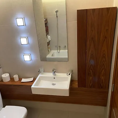 Apartment Deluxe With Pool In The Heart Of St Pauls Bay