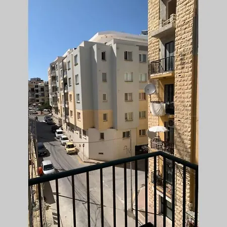 Deluxe With Pool In The Heart Of St Pauls Bay